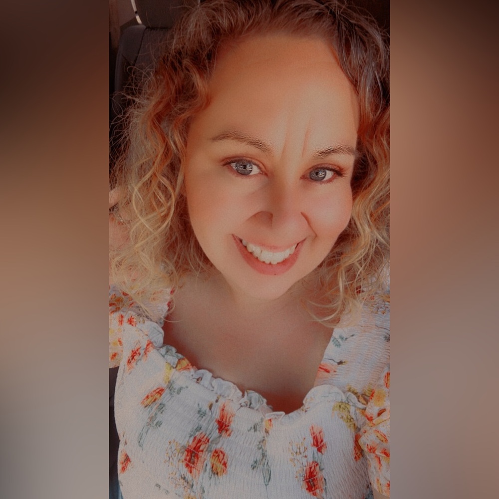 Meet your Posher, Raquel